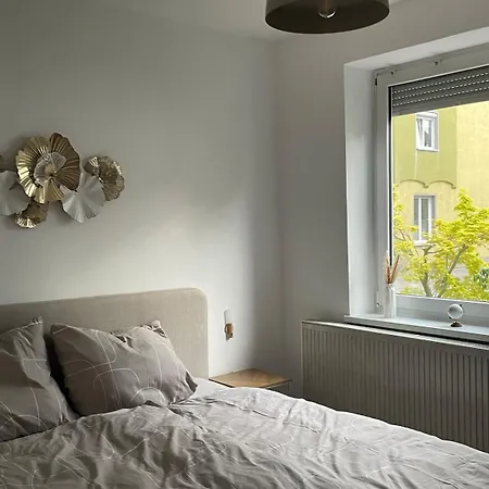 Modern & Cozy 4-room With Charm Apartmán *