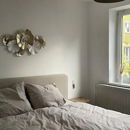 Modern & Cozy 4-room With Charm Apartamento *