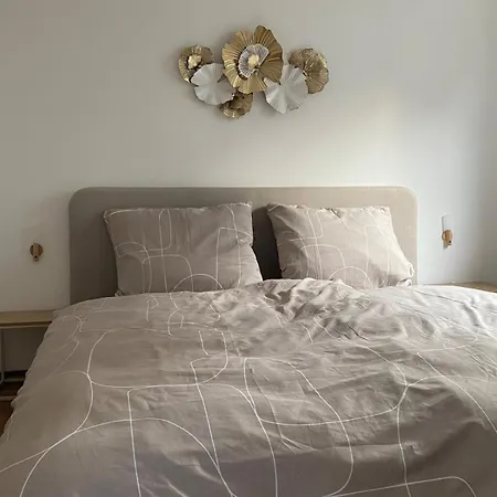 Modern & Cozy 4-room With Charm Augsburg